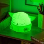 PALADONE Star Wars The Mandalorian Επαναφορτιζόμενο Squishy Φωτιστικό LED Σιλικόνης Grogu - Image 3